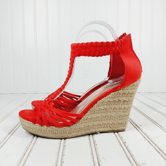 Steve Madden Rise Wedge Heel Espadrille T Strap Red Fabric Heels i850 - Picture 1 of 13